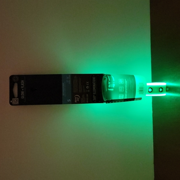 NiteDog Rechargeable LED Collar Lime Green Small - Picture 5 of 9